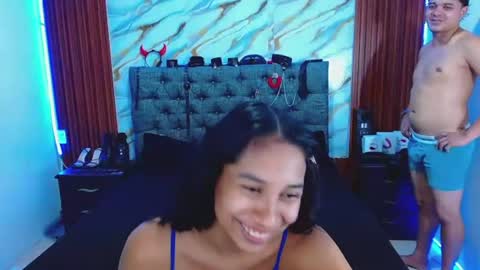 CRISANDMERY online show from June 2026 03:09:02 AM