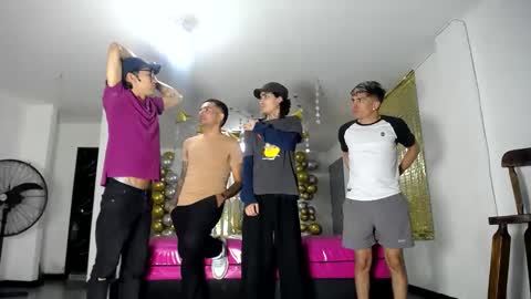 Snapshot of crismens chatting on February 2025 03:15:02 AM crismens online show from February 2025 03:15:02 AM