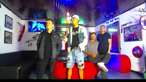 crismens online show from November 2025 08:02:01 PM