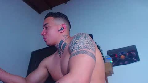 Cristopher online show from February 2025 05:25:01 AM