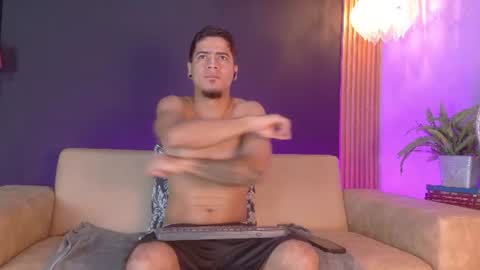 criss_hardcock_ online show from July 2026 12:42:02 PM