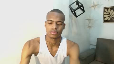 criss_zuri online show from October 2025 11:40:01 AM