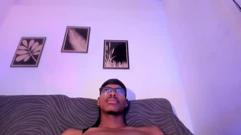 criss_zuri online show from May 2026 02:14:01 PM