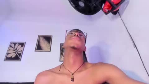 criss_zuri online show from July 2026 01:07:01 PM