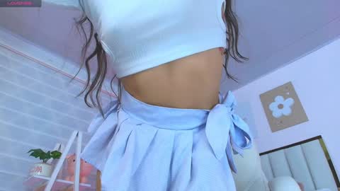 Snapshot of cristal_bunny chatting on February 2025 01:23:01 AM Cristal online show from February 2025 01:23:01 AM