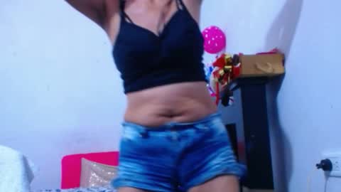 Snapshot of cristal_collins1 chatting on February 2025 09:23:01 AM cristal_collins1 online show from February 2025 09:23:01 AM
