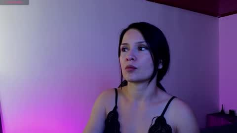 Snapshot of cristal_hilton_10 chatting on December 2025 01:43:01 AM Alejandra from Wednesday to Saturday from 1000 pm to 400 am Colombian hour online show from December 2025 01:43:01 AM
