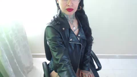 Snapshot of cristal_jayan chatting on December 2024 04:31:01 PM HI online show from December 2024 04:31:01 PM