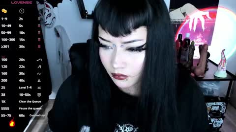 Cris online show from September 2025 07:25:01 PM