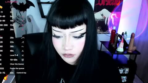 Snapshot of cristal_kosh chatting on June 2026 02:23:02 PM Cris online show from June 2026 02:23:02 PM