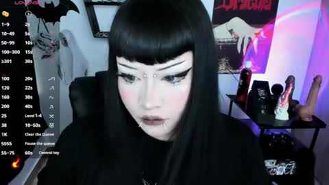 Snapshot of cristal_kosh chatting on July 2026 05:48:02 PM Cris online show from July 2026 05:48:02 PM