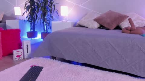 Cristal online show from January 2025 05:10:02 AM