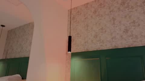 Cristal  online show from October 2025 01:34:02 PM