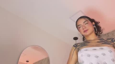 Cristal  online show from November 2025 01:23:01 PM