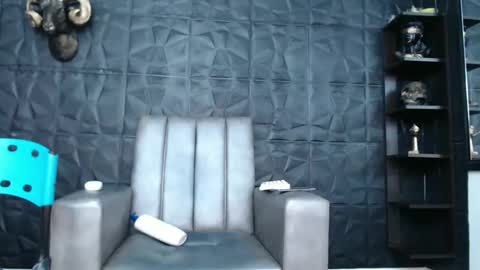 Snapshot of cristal_smith06 chatting on February 2025 08:27:02 AM Hanna online show from February 2025 08:27:02 AM