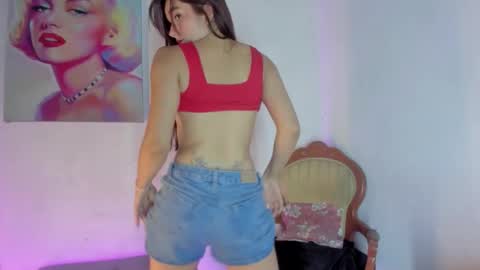 Snapshot of cristal_t2 chatting on January 2026 07:11:01 PM cristal_t2 online show from January 2026 07:11:01 PM