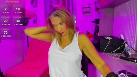 Cristal Ayala online show from June 2026 11:27:02 PM