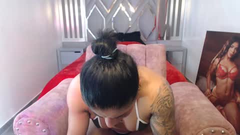 Snapshot of cristalbeautiful1 chatting on December 2024 03:55:01 PM Natalie online show from December 2024 03:55:01 PM