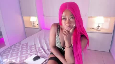 cristalbennet online show from May 2026 07:55:02 PM