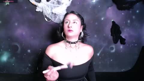 Snapshot of cristaldeleons chatting on September 2025 06:02:01 PM Cristal de Leon online show from September 2025 06:02:01 PM
