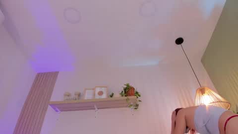 Snapshot of cristalfoxy_ chatting on February 2026 08:13:02 PM cristalfoxy_ online show from February 2026 08:13:02 PM