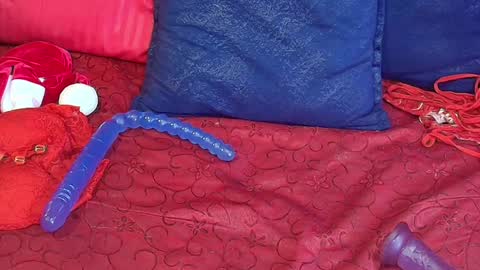 Snapshot of cristalmillf chatting on December 2024 03:03:01 PM CRISTAL MILF online show from December 2024 03:03:01 PM