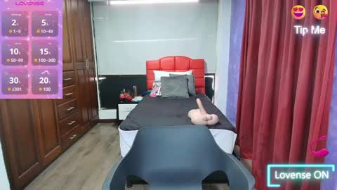 Snapshot of cristalmillf chatting on February 2025 07:10:02 PM CRISTAL MILF online show from February 2025 07:10:02 PM
