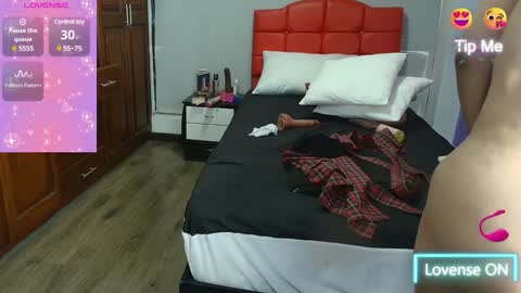 Snapshot of cristalmillf chatting on February 2025 10:29:02 PM CRISTAL MILF online show from February 2025 10:29:02 PM