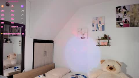 cristal online show from November 2025 01:22:02 PM