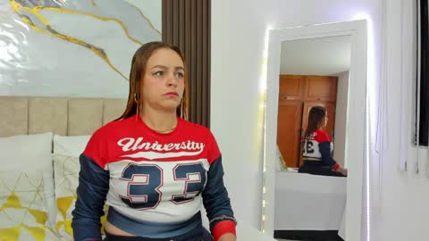 Snapshot of cristalwalker__ chatting on March 2026 10:32:02 AM cristal walker online show from March 2026 10:32:02 AM