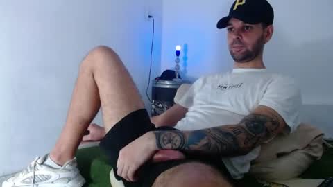 cristianhot125 online show from June 2026 10:58:01 PM