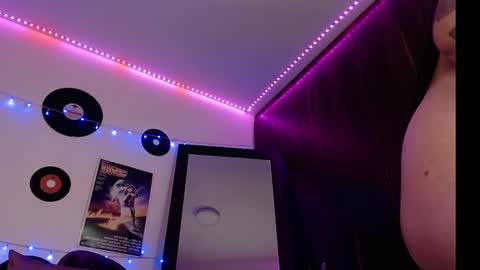 Christina online show from February 2025 10:54:01 PM