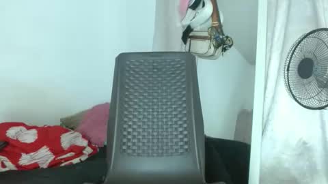cristinamontiel74 online show from May 2026 06:26:02 PM