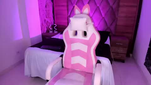 CristineRain online show from July 2026 06:41:02 AM
