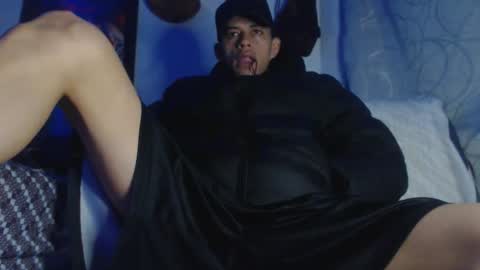 criistofer online show from September 2025 04:28:02 AM