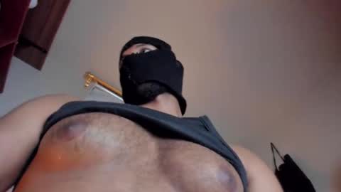 Criston online show from October 2025 05:32:02 AM