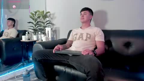 Cristopher online show from July 2026 02:02:01 PM