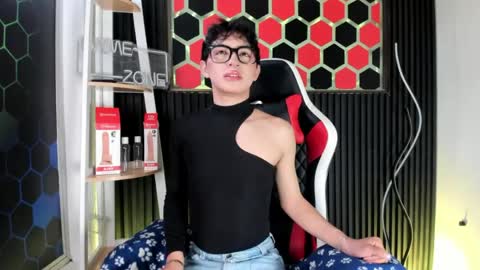 Cristopher  online show from May 2026 08:47:02 PM