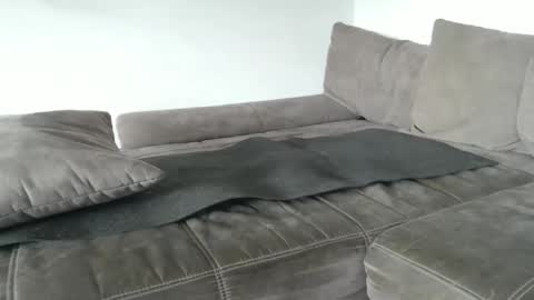 crisup1980 online show from December 2025 12:45:01 PM