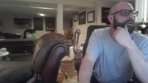 Snapshot of crm400 chatting on November 2025 04:25:02 AM billybasement online show from November 2025 04:25:02 AM