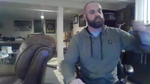 Snapshot of crm400 chatting on November 2025 03:09:02 AM billybasement online show from November 2025 03:09:02 AM