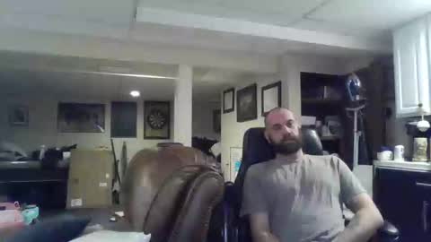 Snapshot of crm400 chatting on February 2026 02:28:01 AM billybasement online show from February 2026 02:28:01 AM