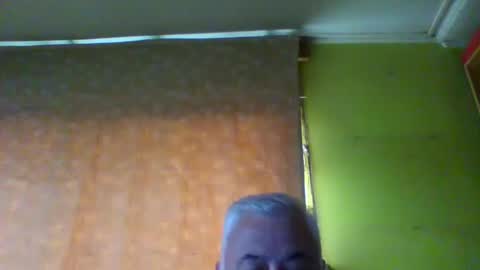 crmperez online show from November 2025 09:03:02 PM