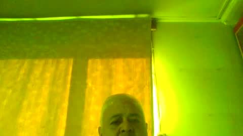 crmperez online show from May 2026 07:42:01 PM