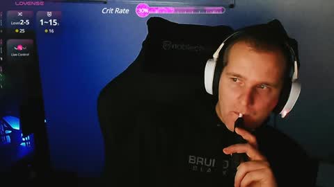 Snapshot of croissant911 chatting on January 2025 07:14:02 AM Anderson online show from January 2025 07:14:02 AM