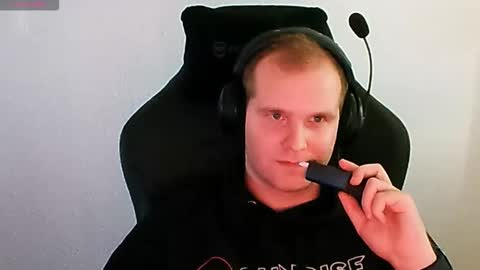 Snapshot of croissant911 chatting on October 2025 06:55:01 AM Anderson online show from October 2025 06:55:01 AM