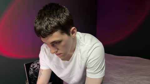 cronck52 online show from April 2026 12:25:01 PM