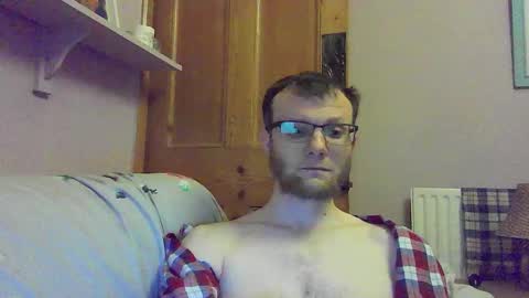 Snapshot of cropper4fun chatting on February 2026 08:46:02 PM Cropper online show from February 2026 08:46:02 PM