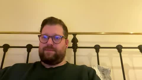 Snapshot of crouchendtiger chatting on November 2025 01:27:02 AM crouchendtiger online show from November 2025 01:27:02 AM