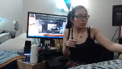 Crownandkat online show from May 2026 09:13:01 PM